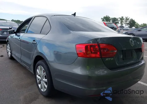 2011 Volkswagen Jetta 2.5L Se from USA, damaged, VIN 3VWBZ7AJ0BM050294